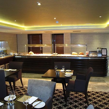Best Western Heath Court Hotel Ньюмаркет Экстерьер фото